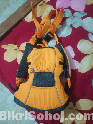 Feeding chair and baby carrier